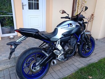 Yamaha MT 07 - 3