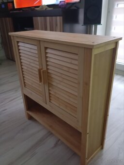 Koupelnová skříňka - 3