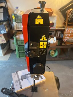 Pásová pila Hecht 8950 - 3