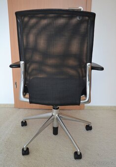 Kancelářská židle Vitra Alberto Meda Chair PC 43 000,- - 3