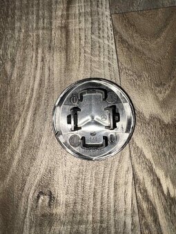 Přední znak na kapotu Mercedes Benz - 3