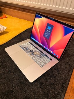 MacBook Pro 15” (2018) | i7 | 32 GB RAM | Retina - 3