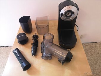 Šnekový odšťavňovač Philips HR1889/70 - 3