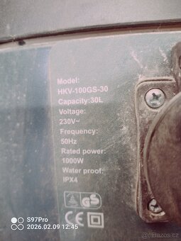 Průmyslový vysavač - lehké poškození - 3