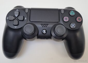 Playstation 4 Pro 1TB - 3