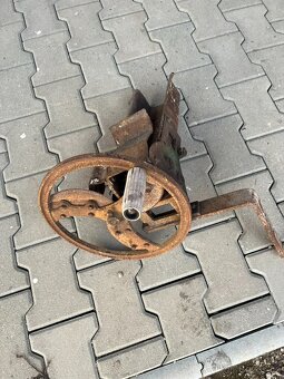 Ruční řezačka na kopřivy - 3