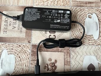 Herní notebook MSI GP76 Leopard 10UG - 3