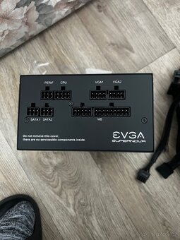 Zdroj evga 650w gold - 3