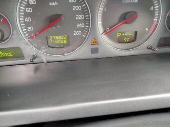 Volvo XC90, 2.4DS AWD 185 AT - 3