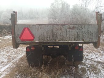 Sklápěcí přívěs za traktor. - 3