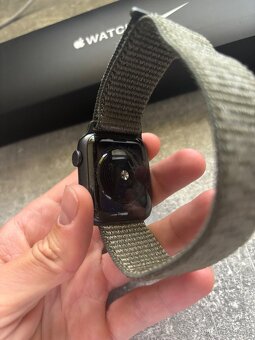 Apple Watch SE 44mm - 3