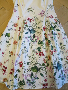 Dámské letní bílé květované šaty zn. Orsay - 3