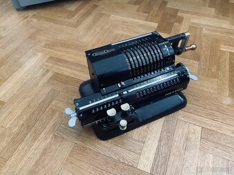 Mechanická kalkulačka Original Odhner (1928) - 3