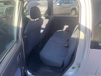 Suzuki wagon 1,3 i 66kw 4x4 rok 2004 - 3