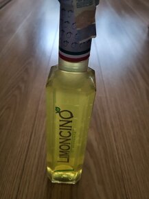 Limoncino Di Sorrento 0,5 l - 3