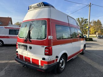 VW Transporter T6 - 2.0 TDI Sanitní vůz 4x4 - 3