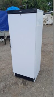 Gastro profi lednice NordLine SD 180 ( 280, užitný 230 l ob - 3