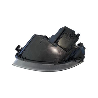 Pravý halogen světlo 8P0941004K Audi A3 8P r.v. 2006 - 3