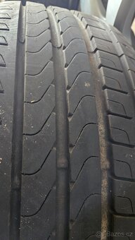 235/55R17 - 3