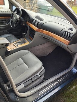 BMW e38 3.0 V8, manuál - 3