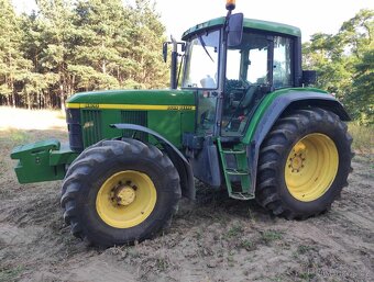 Traktor John Deere 6810 - 3