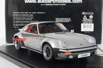 1:18 Autoart Porsche 911 3.0 Turbo Silver Metallic - 3