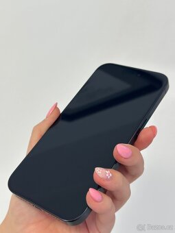 iPhone 15 Pro - 128GB - 98% baterie - 3