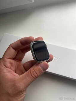 APPLE WATCH SERIES 8 45mm – ZÁRUKA DO 11/25 + KRABICE - 3