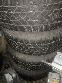 195/60 R15 - 3