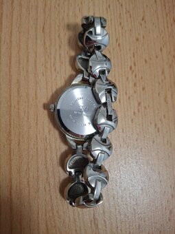 Dámské japonské hodinky Q&Q, nálezní - 3