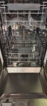 Myčka Beko 45 cm - 3