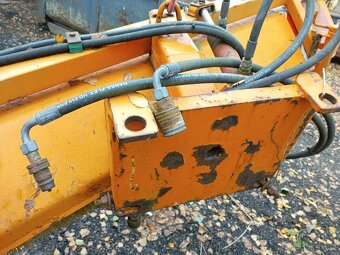 Koště Multicar - 3