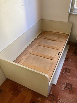 Postel s úložným prostorem - 3