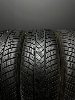 3ks pneu Vredestein 205/55/17 91H - 3