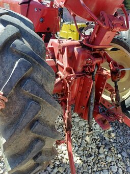 traktor mccormick ihc 276 - 3