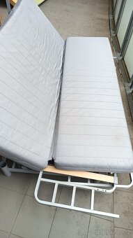 IKEA sedačka/postel s matracem a roštami - 3