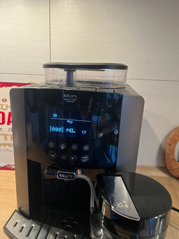 Kávovar Krups EA 819E Arabica Latte Quattro Force - TOP - 3