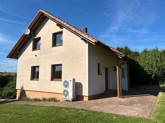 Rodinný dům v obci Pařezov - Domažlice - 3