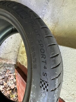 19" 275/35/19 100Y Michelin Pilot Sport 4S - 3