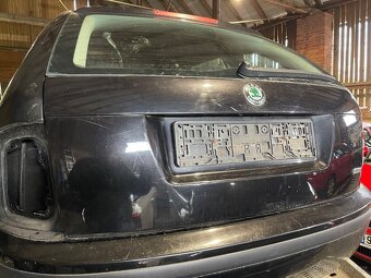 Prodám kufrové dveře Fabia I combi - 3