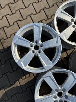 Alu Audi 5x112r18 8J ET 46 - 3