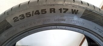 Pneu 235/45 R17 - 3