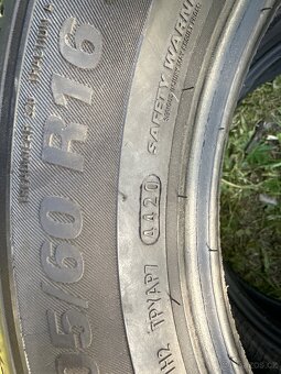 205/60 R16 - 3