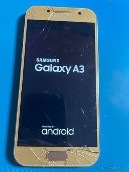 Samsung Galaxy A3 2017 - 3