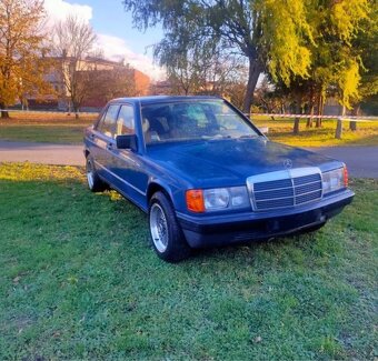Mercedes-Benz 190E - 3