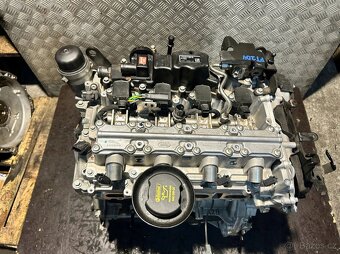 Jaguar XE motor 2.0i PT204 - 3
