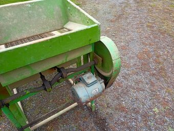 Třídička brambor Amazone - 3