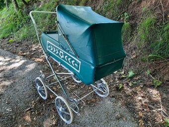 Prodám starý dětský kočárek Liberta - 3