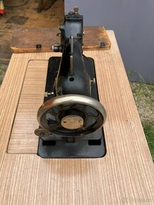 použitý šicí stroj - 3