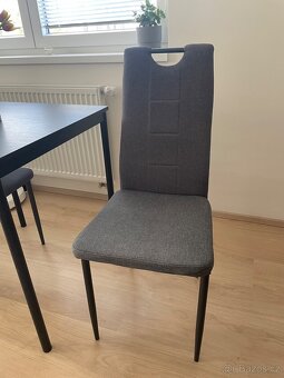 Jídelní stůl SANDSBERG a 2 židle LEILA - 3